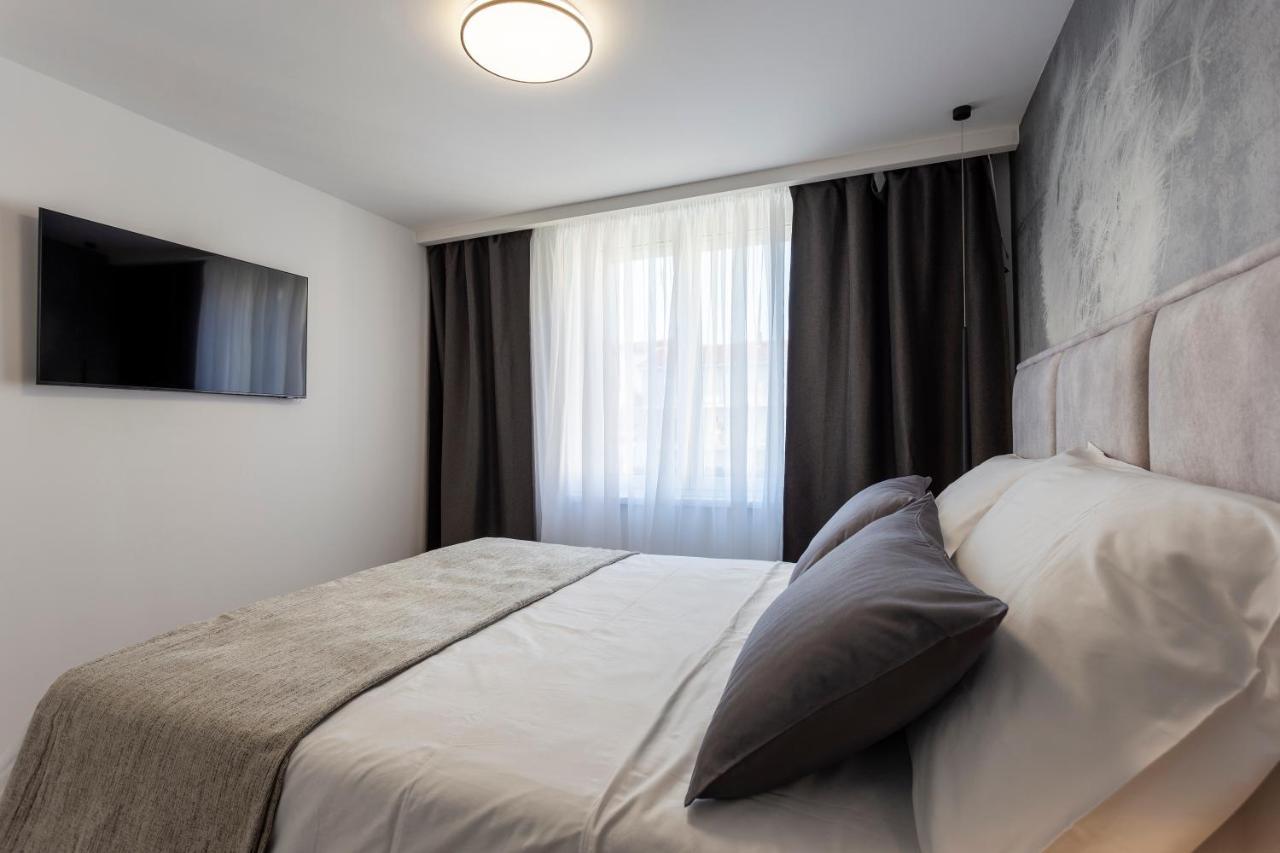 Apartman Izis Centar Pule بولا المظهر الخارجي الصورة