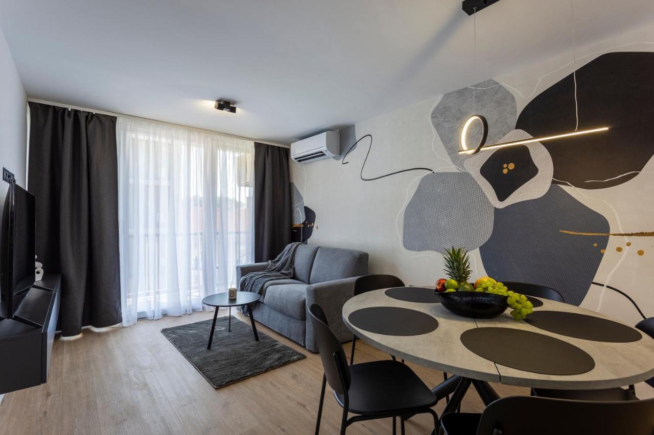 Apartman Izis Centar Pule بولا المظهر الخارجي الصورة