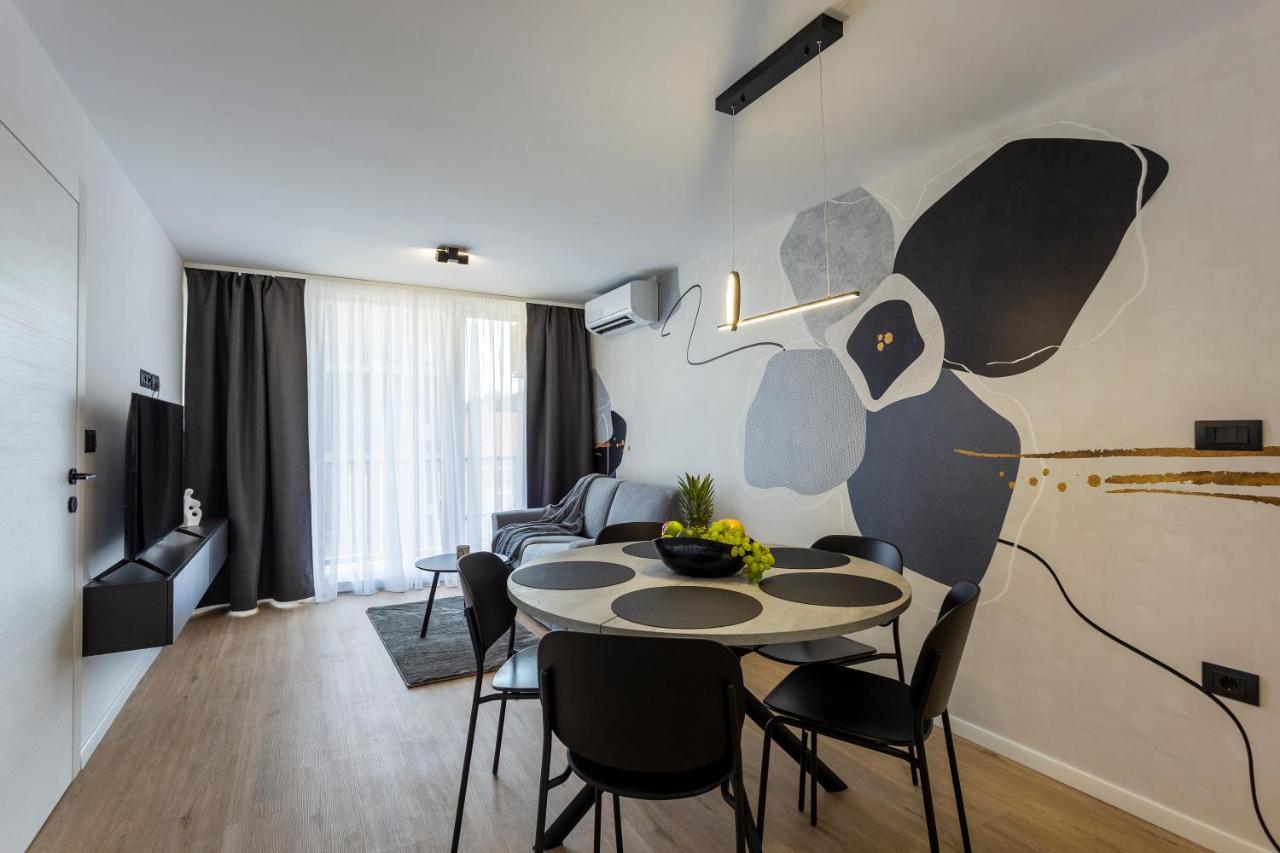Apartman Izis Centar Pule بولا المظهر الخارجي الصورة