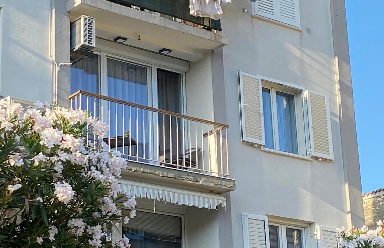 Apartman Izis Centar Pule بولا المظهر الخارجي الصورة